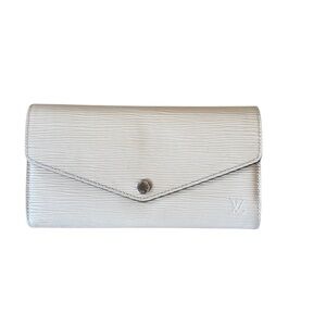 Louis Vuitton Sarah Wallet Epi Leather - Cream